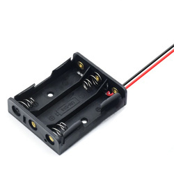 Koszyk na baterie 3xAA (R6) z przewodami - koszyczek płaski otwarty BH-331-3D